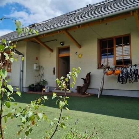 Bikeski Family Hotel, B&B, Apartaments, Rooms Mezica Dış mekan fotoğraf