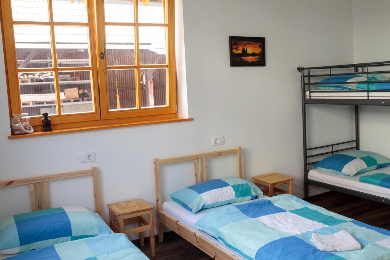 Bikeski Family Hotel, B&B, Apartaments, Rooms Mezica Dış mekan fotoğraf