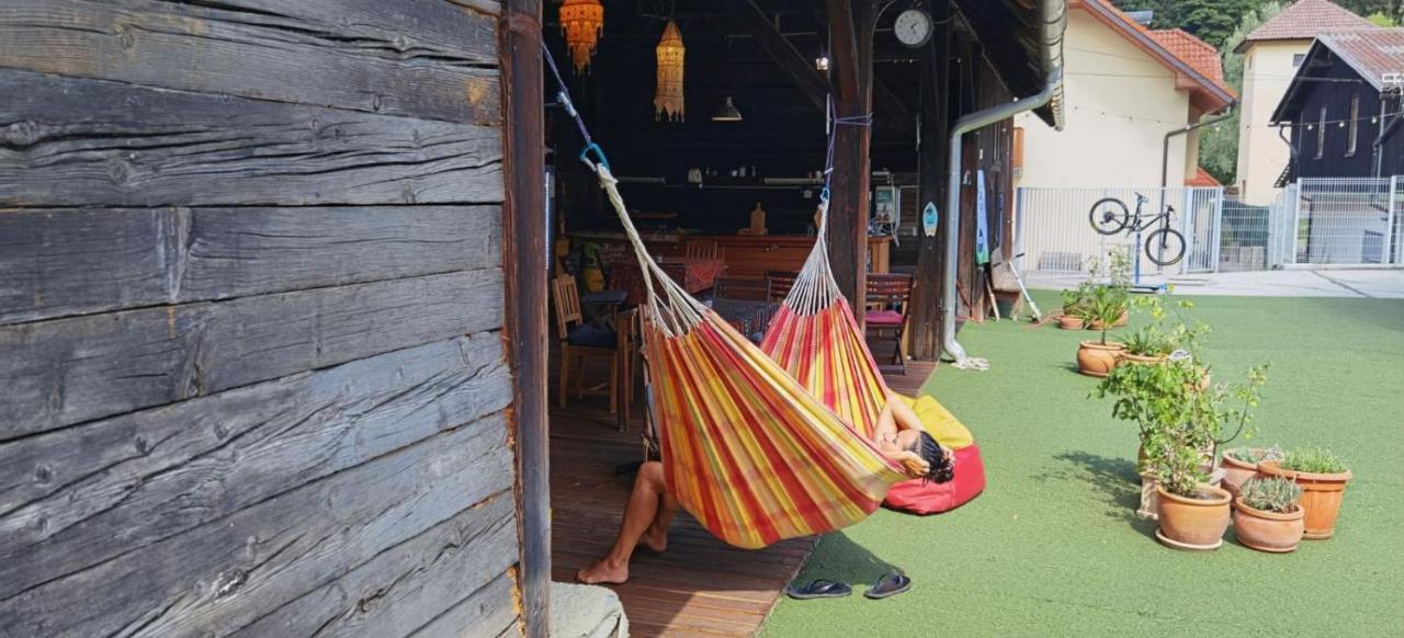 Bikeski Family Hotel, B&B, Apartaments, Rooms Mezica Dış mekan fotoğraf